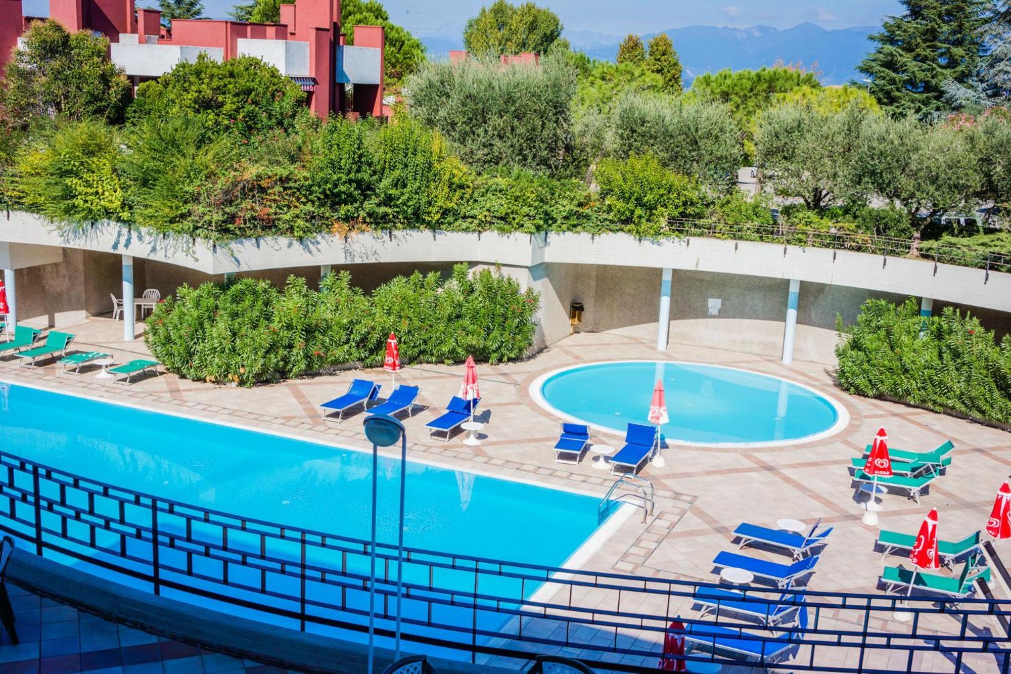 Hotel Residence Holiday Sirmione Eksteriør bilde
